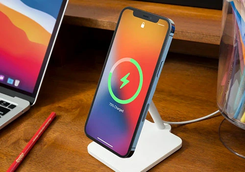 Charging MagSafe iPhone on stand